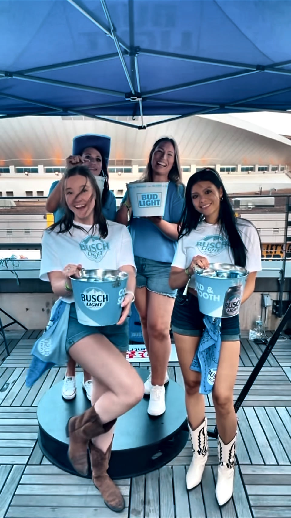 Four participants on a Viewso 360 platform with visible Busch Light shirts and Busch Light and Bud Light buckets